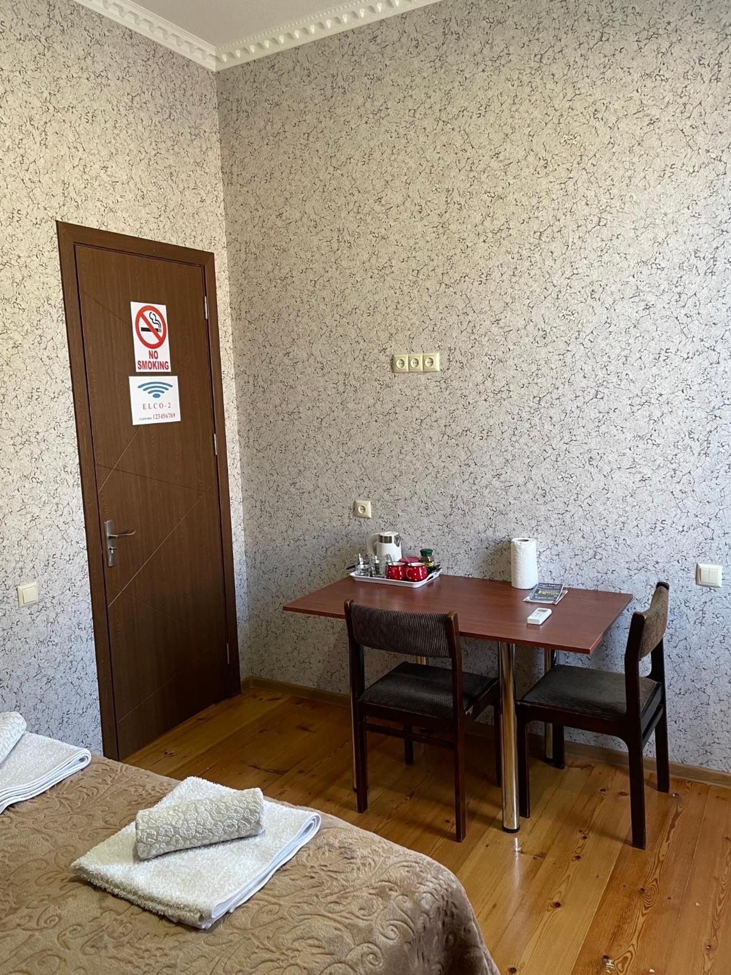 Elco Hotel Sugdidi Eksteriør billede