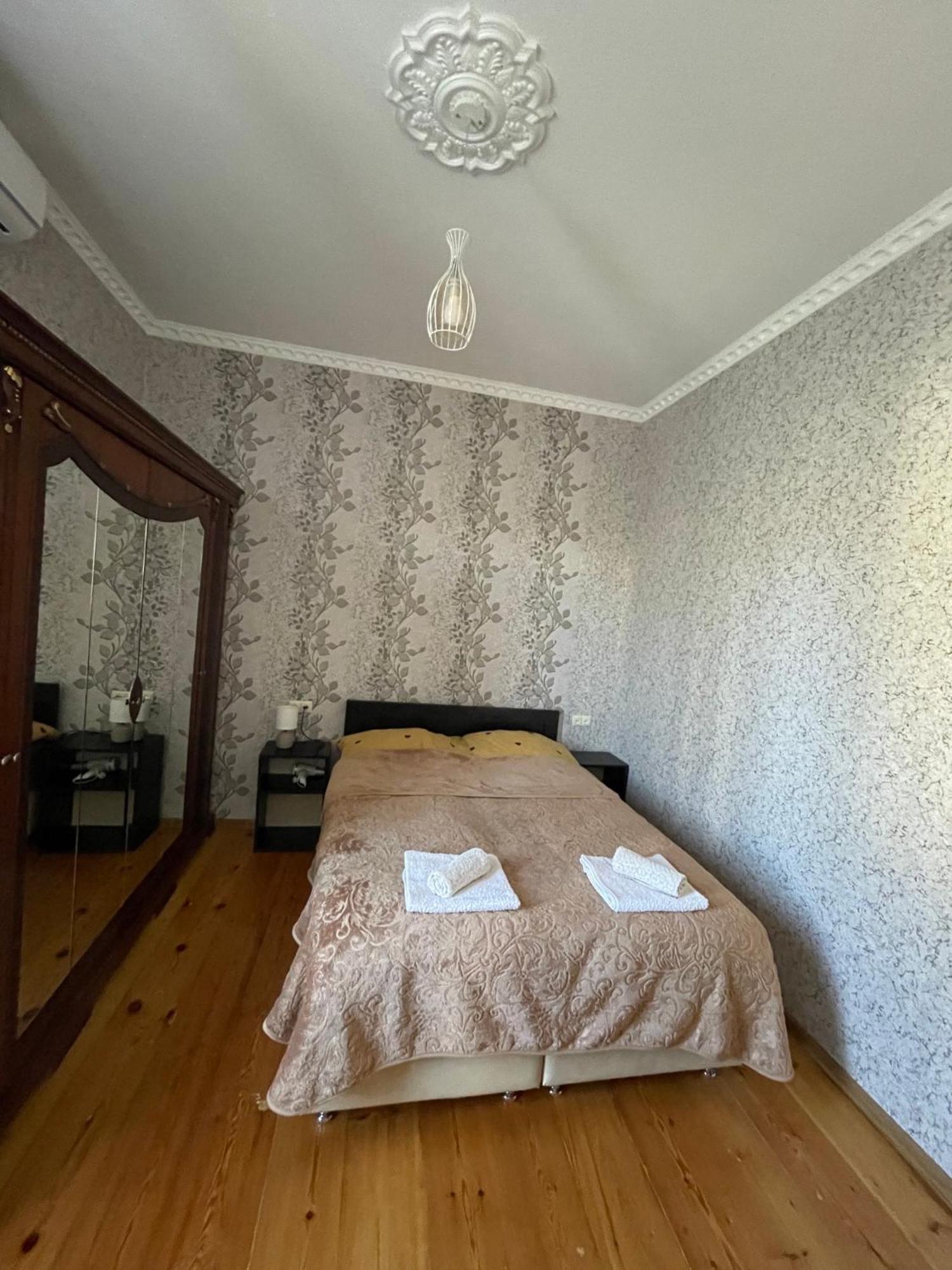 Elco Hotel Sugdidi Eksteriør billede