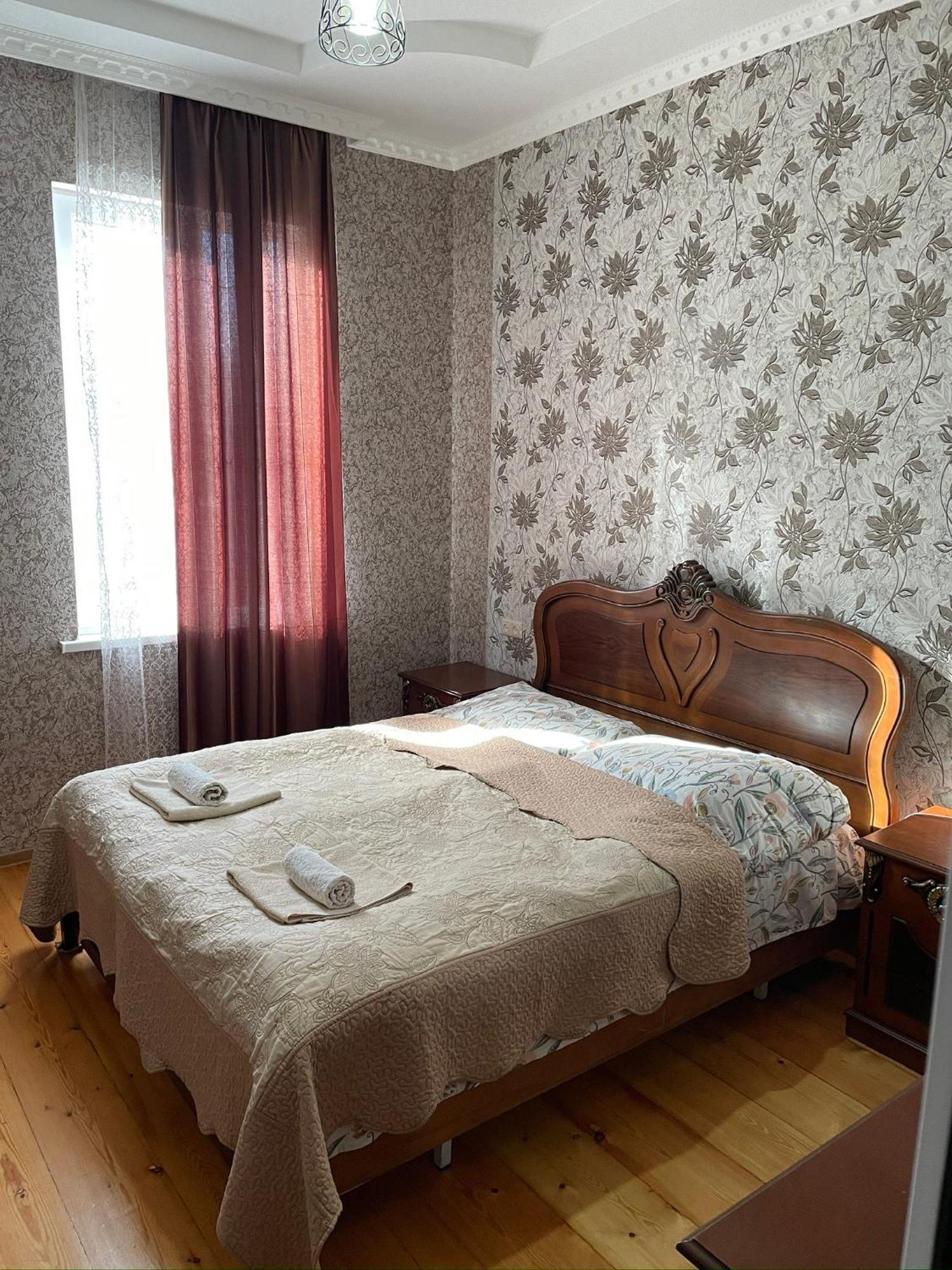Elco Hotel Sugdidi Eksteriør billede